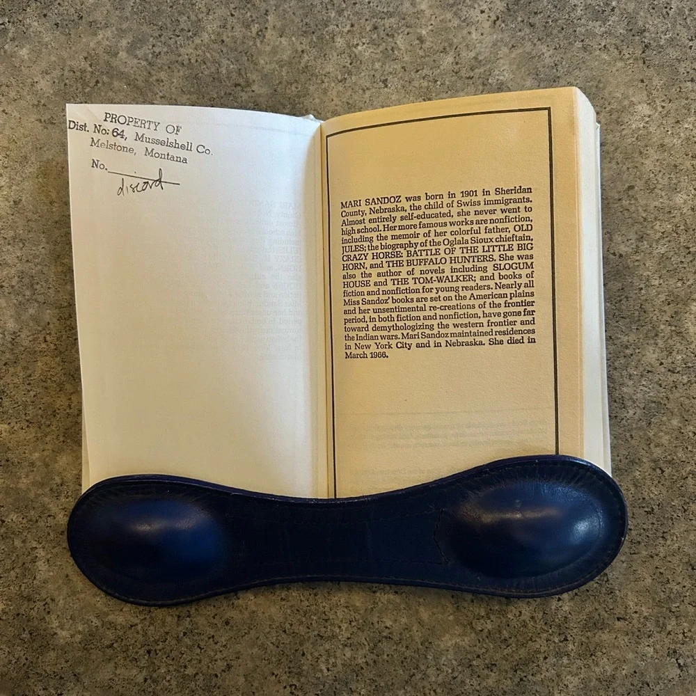 📕 Vintage Cheyenne Autumn [Mari Sandoz], Western Decor Book